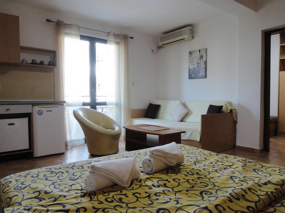 Apartments Mare بودفا الغرفة الصورة