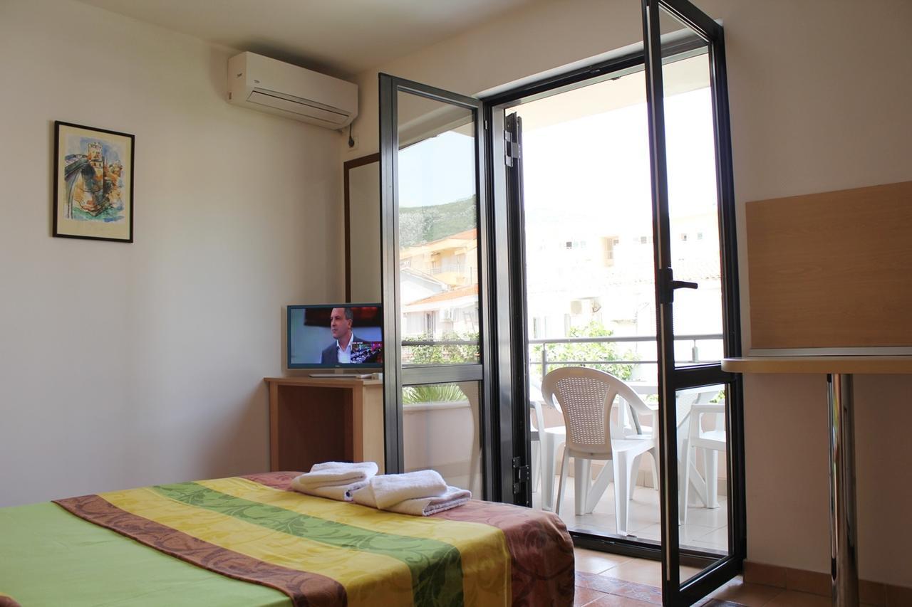Apartments Mare بودفا الغرفة الصورة